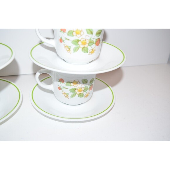 VTG Corelle USA Strawberry Sunday Sundae Coffee Tea Cups Mug Saucers SET OF 4 - Picture 4 of 8